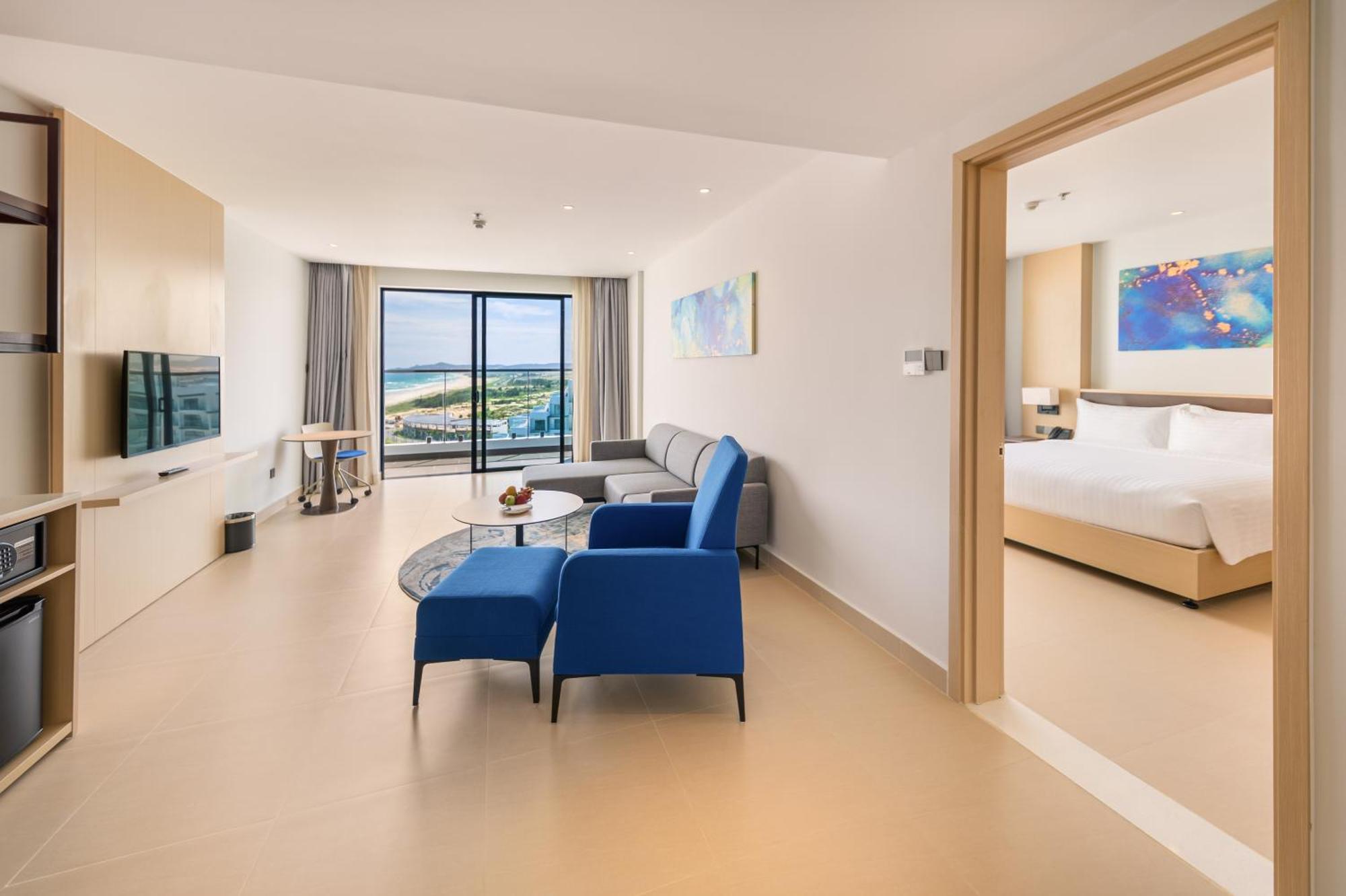 The Empyrean Cam Ranh Beach Resort Extérieur photo