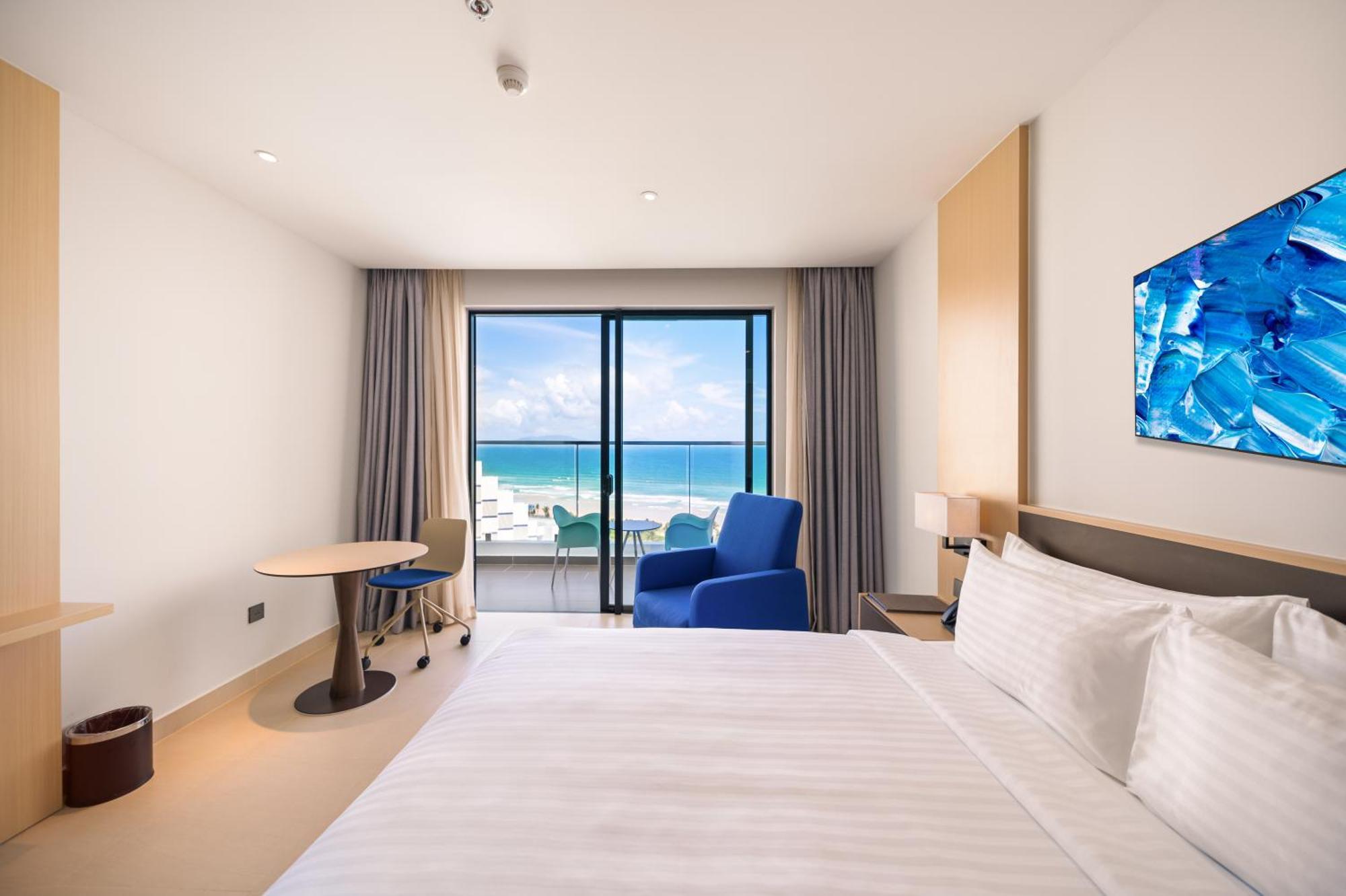 The Empyrean Cam Ranh Beach Resort Extérieur photo
