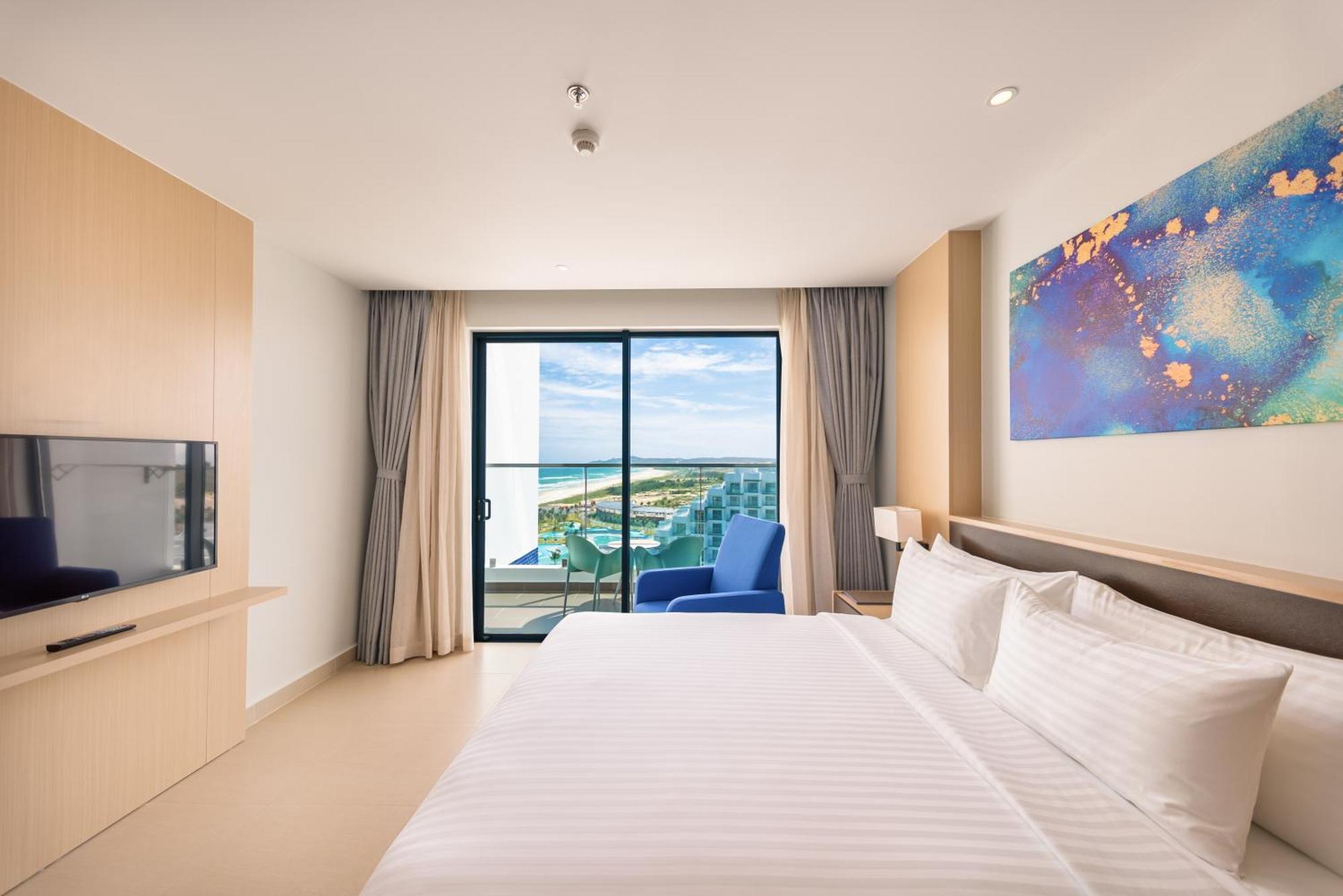 The Empyrean Cam Ranh Beach Resort Extérieur photo