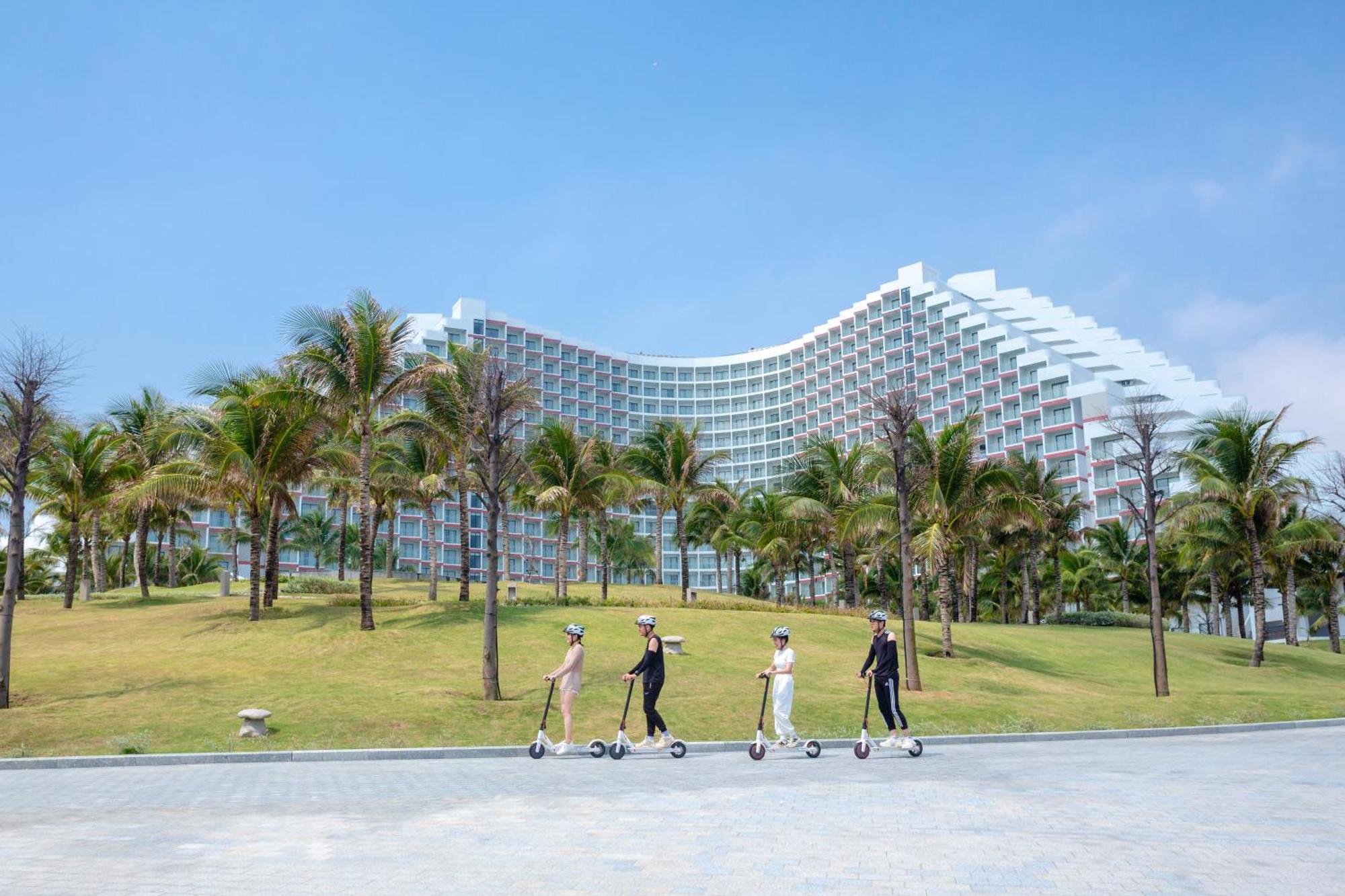 The Empyrean Cam Ranh Beach Resort Extérieur photo